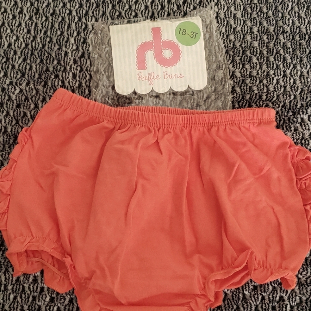 Ruffle Buns - Picture 2 of 2